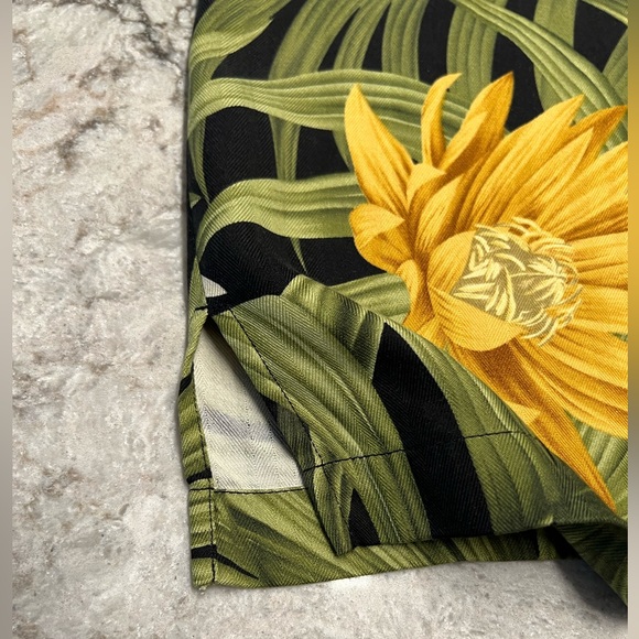 Tommy Bahama Short Sleeve Hawaiian Print Shirt XXL - Picture 13 of 13